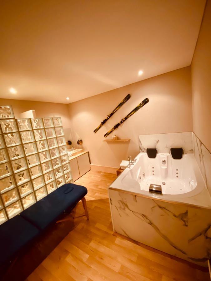 Jacuzzi Love Room Paris Bagian luar foto